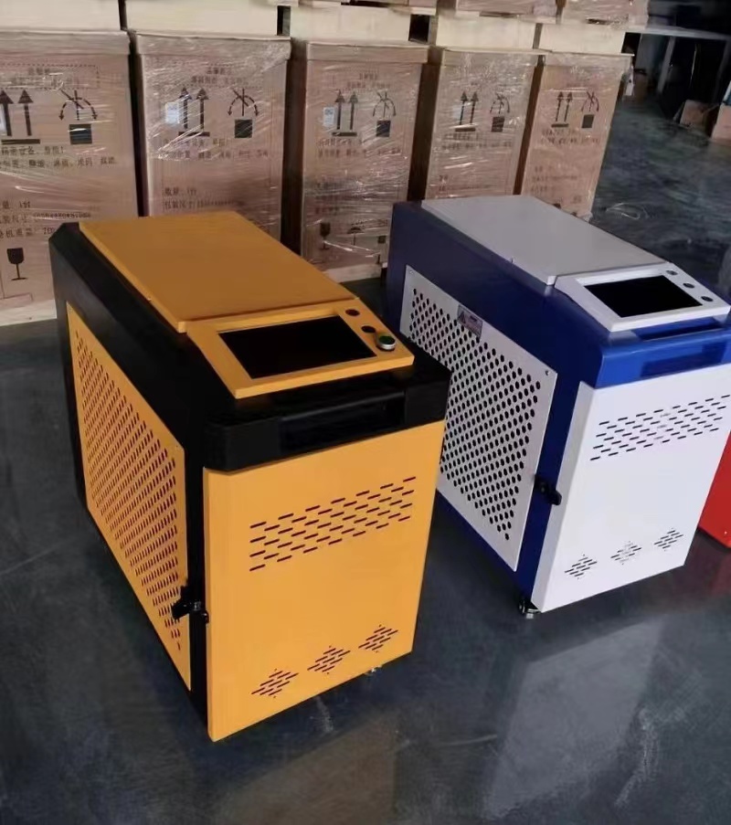 1000W Water-Cooled 3-in-1 Handheld Laser Welding Machine